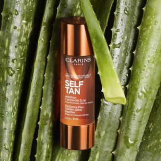 Clarins Radiance-Plus Self Tanning Golden Glow Booster for Body