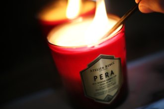 Atelier Rebul Pera Scented Candle - Geurkaars