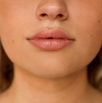 Olcay Gulsen Beauty Serious Shine Lipgloss + Lipstick.